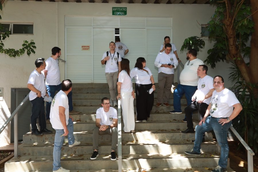 TURMA XXIX DE MEDICINA DA FAMERP SE REENCONTRA E TRANSFORMA SAUDADE EM EMOÇÃO 25 ANOS DEPOIS - Eloisa Mattos