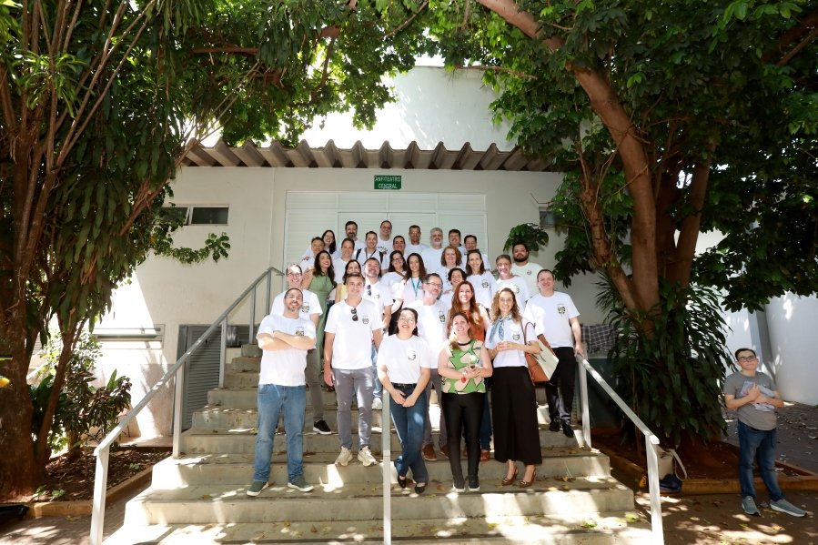 TURMA XXIX DE MEDICINA DA FAMERP SE REENCONTRA E TRANSFORMA SAUDADE EM EMOÇÃO 25 ANOS DEPOIS - Eloisa Mattos