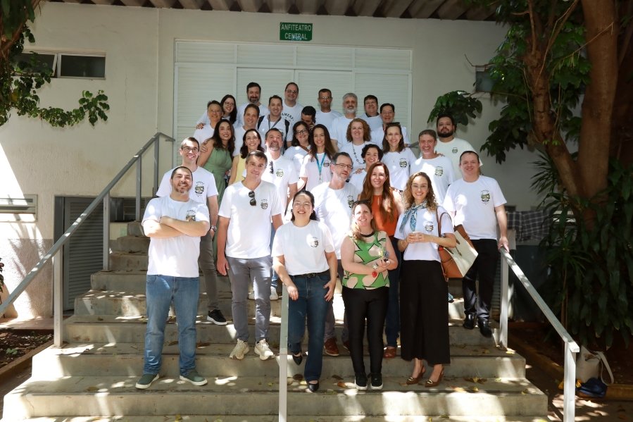 TURMA XXIX DE MEDICINA DA FAMERP SE REENCONTRA E TRANSFORMA SAUDADE EM EMOÇÃO 25 ANOS DEPOIS - Eloisa Mattos