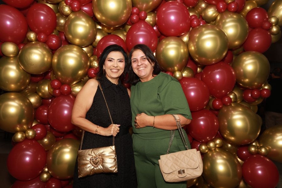 VANESSA MELLO COMEMORA ANIVERSÁRIO EM GRANDE ESTILO - Eloisa Mattos