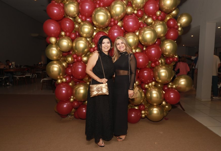 VANESSA MELLO COMEMORA ANIVERSÁRIO EM GRANDE ESTILO - Eloisa Mattos