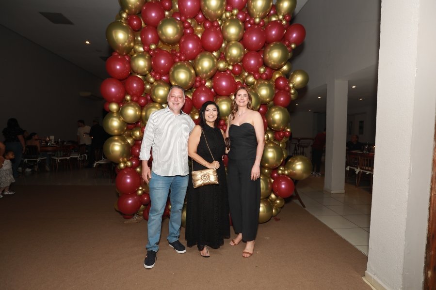 VANESSA MELLO COMEMORA ANIVERSÁRIO EM GRANDE ESTILO - Eloisa Mattos