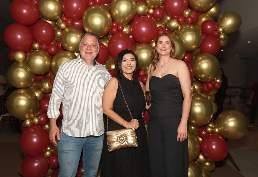 VANESSA MELLO COMEMORA ANIVERSÁRIO EM GRANDE ESTILO - Eloisa Mattos