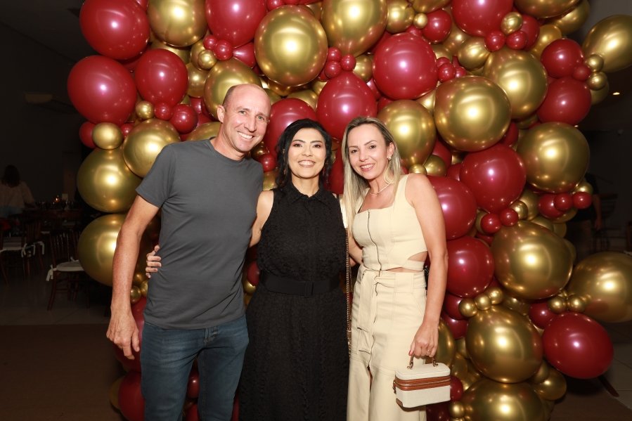 VANESSA MELLO COMEMORA ANIVERSÁRIO EM GRANDE ESTILO - Eloisa Mattos