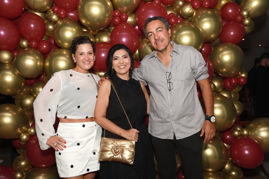 VANESSA MELLO COMEMORA ANIVERSÁRIO EM GRANDE ESTILO - Eloisa Mattos