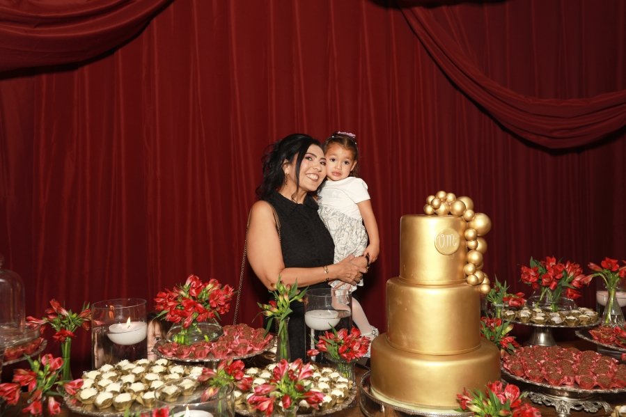 VANESSA MELLO COMEMORA ANIVERSÁRIO EM GRANDE ESTILO - Eloisa Mattos
