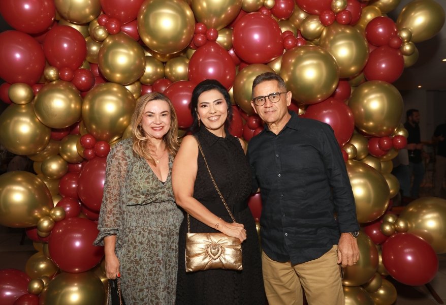 VANESSA MELLO COMEMORA ANIVERSÁRIO EM GRANDE ESTILO - Eloisa Mattos