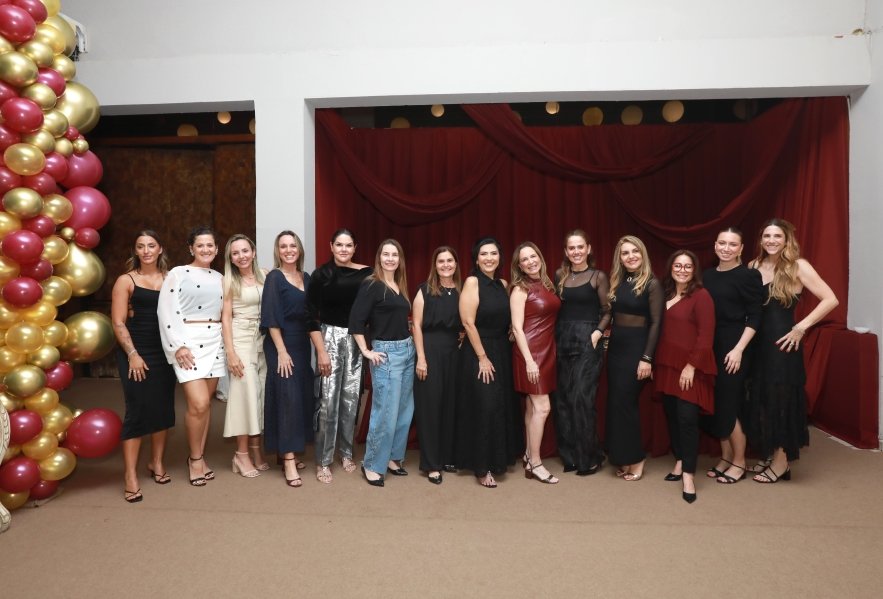 VANESSA MELLO COMEMORA ANIVERSÁRIO EM GRANDE ESTILO - Eloisa Mattos