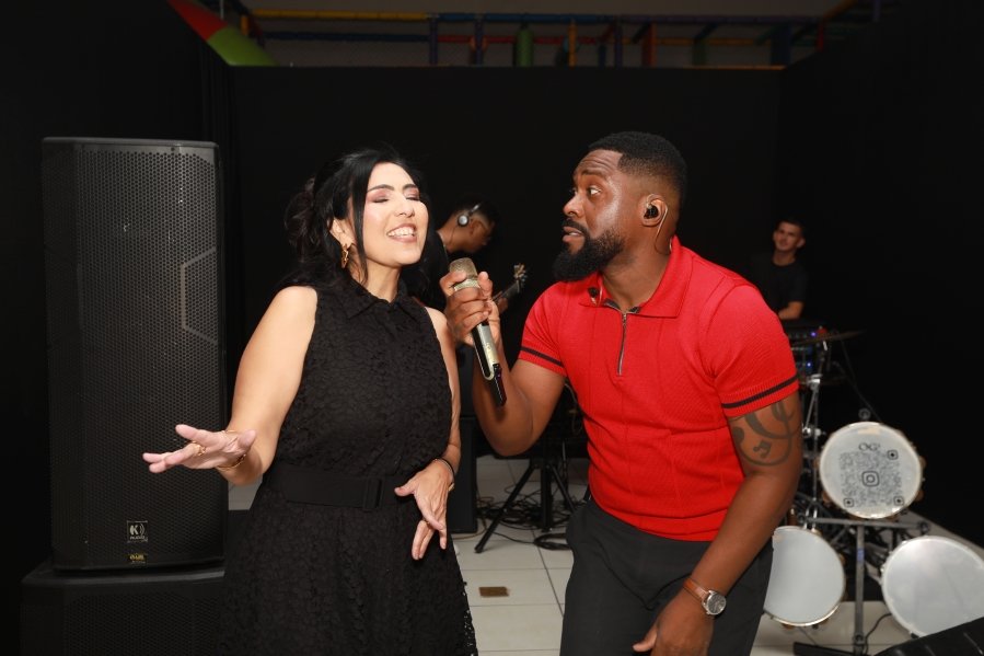 VANESSA MELLO COMEMORA ANIVERSÁRIO EM GRANDE ESTILO - Eloisa Mattos