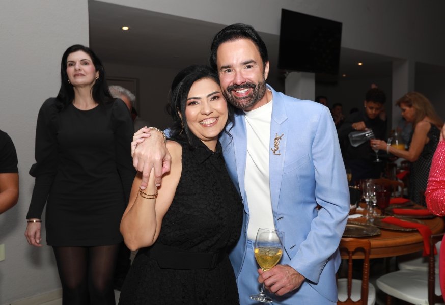 VANESSA MELLO COMEMORA ANIVERSÁRIO EM GRANDE ESTILO - Eloisa Mattos