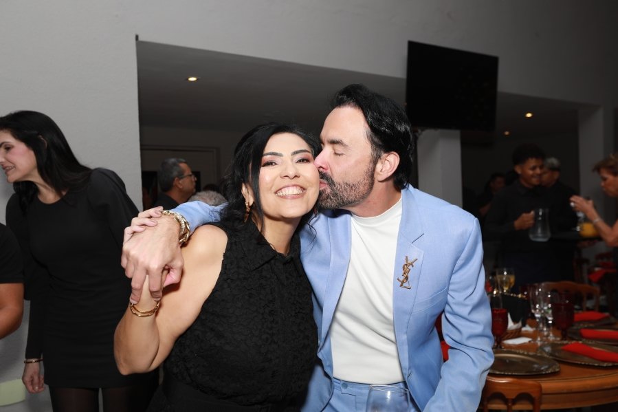 VANESSA MELLO COMEMORA ANIVERSÁRIO EM GRANDE ESTILO - Eloisa Mattos