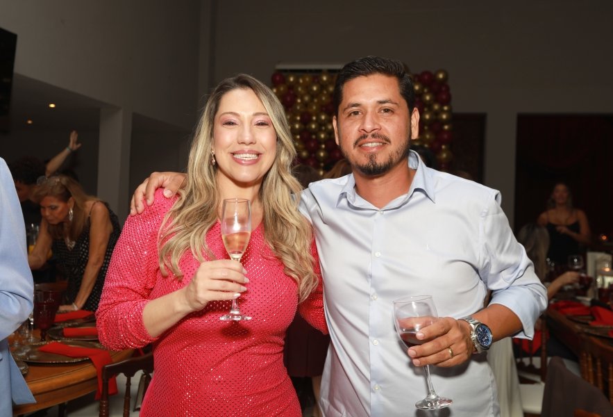 VANESSA MELLO COMEMORA ANIVERSÁRIO EM GRANDE ESTILO - Eloisa Mattos