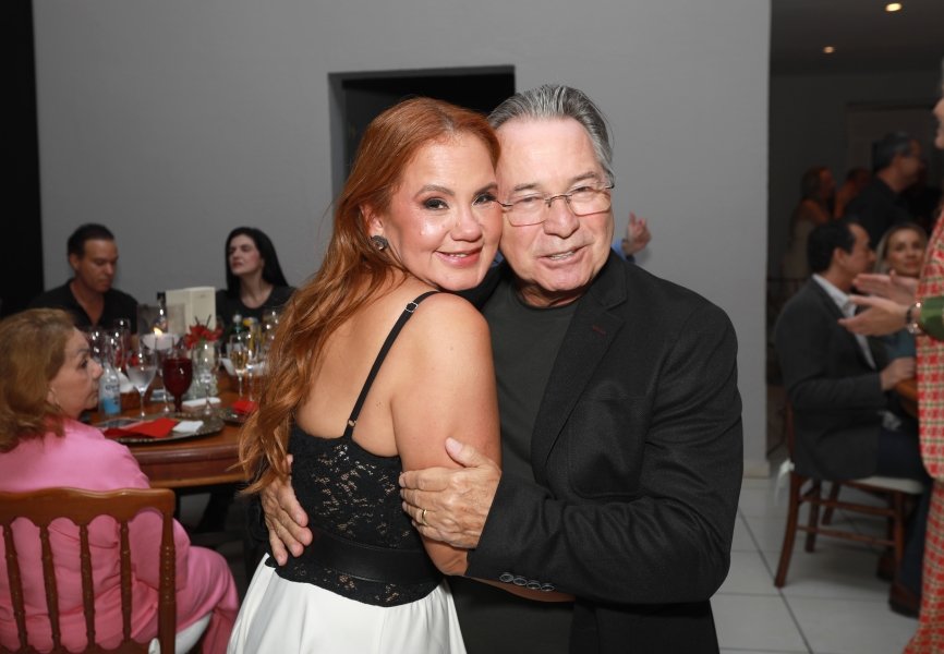 VANESSA MELLO COMEMORA ANIVERSÁRIO EM GRANDE ESTILO - Eloisa Mattos