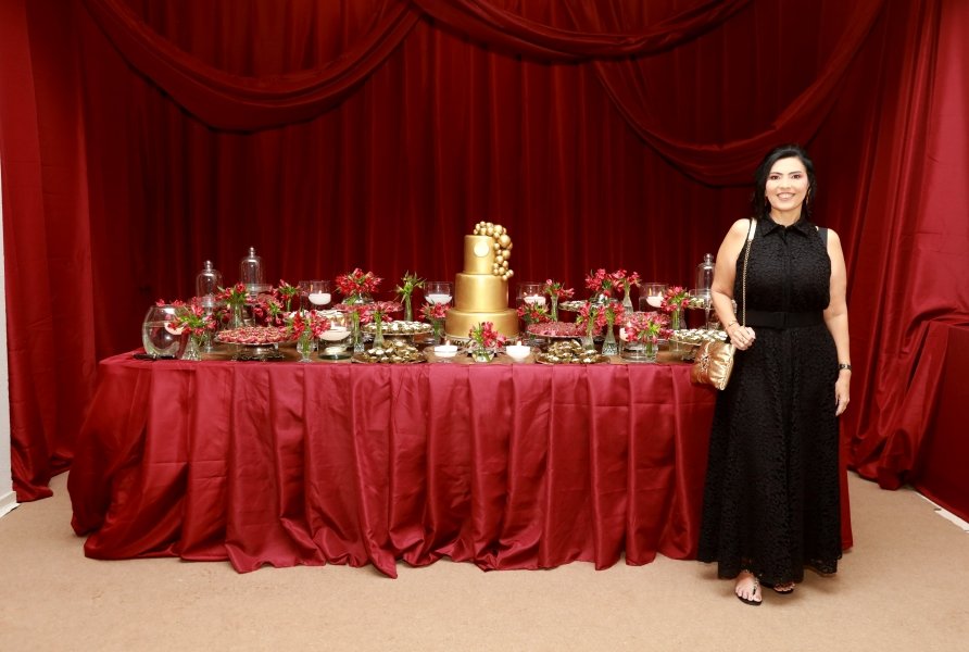 VANESSA MELLO COMEMORA ANIVERSÁRIO EM GRANDE ESTILO - Eloisa Mattos