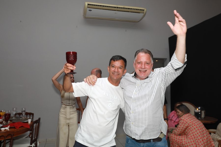 VANESSA MELLO COMEMORA ANIVERSÁRIO EM GRANDE ESTILO - Eloisa Mattos
