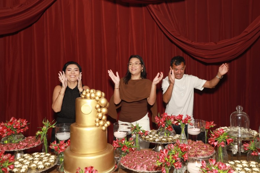 VANESSA MELLO COMEMORA ANIVERSÁRIO EM GRANDE ESTILO - Eloisa Mattos