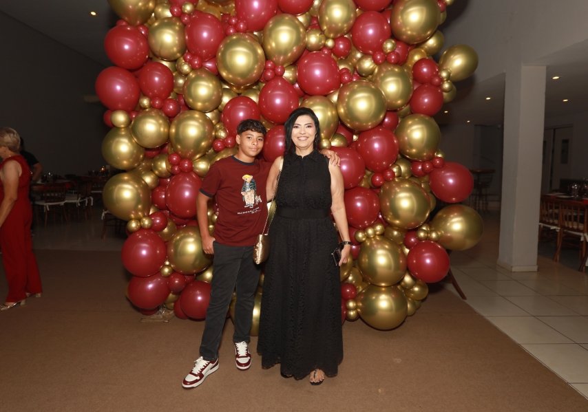 VANESSA MELLO COMEMORA ANIVERSÁRIO EM GRANDE ESTILO - Eloisa Mattos