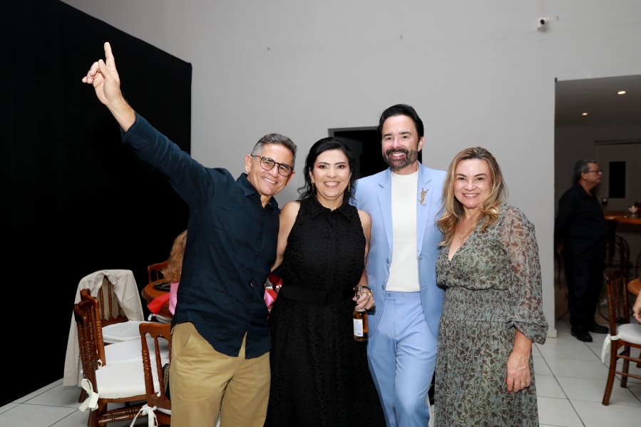 VANESSA MELLO COMEMORA ANIVERSÁRIO EM GRANDE ESTILO - Eloisa Mattos
