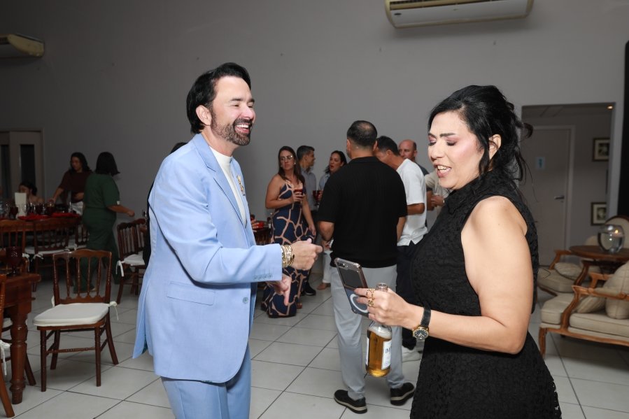 VANESSA MELLO COMEMORA ANIVERSÁRIO EM GRANDE ESTILO - Eloisa Mattos
