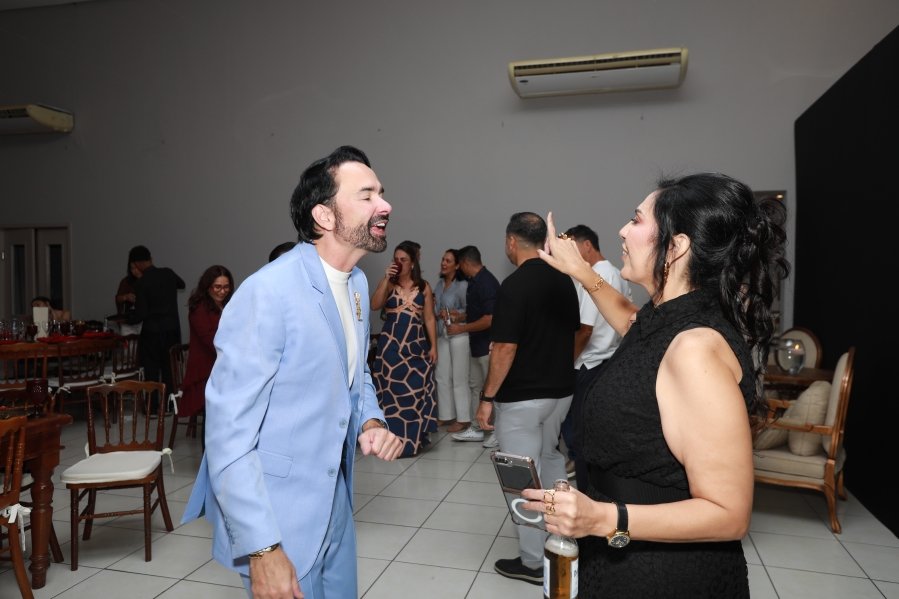 VANESSA MELLO COMEMORA ANIVERSÁRIO EM GRANDE ESTILO - Eloisa Mattos