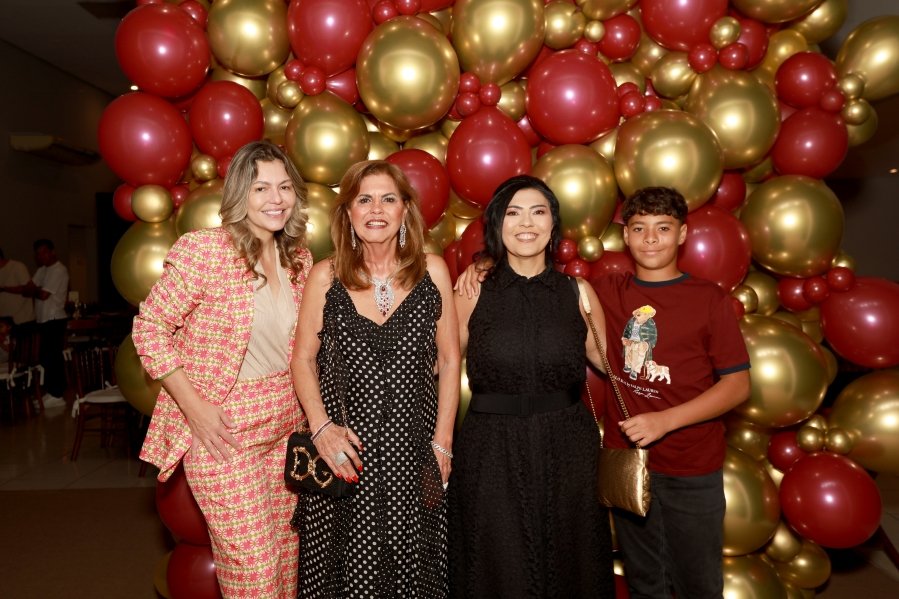 VANESSA MELLO COMEMORA ANIVERSÁRIO EM GRANDE ESTILO - Eloisa Mattos