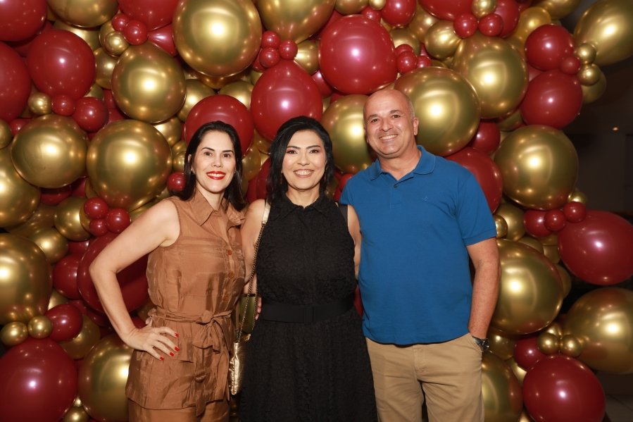 VANESSA MELLO COMEMORA ANIVERSÁRIO EM GRANDE ESTILO - Eloisa Mattos