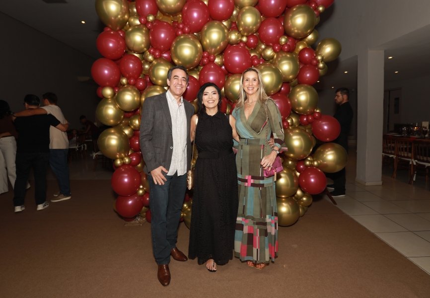 VANESSA MELLO COMEMORA ANIVERSÁRIO EM GRANDE ESTILO - Eloisa Mattos