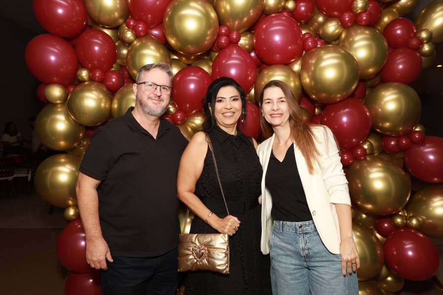 VANESSA MELLO COMEMORA ANIVERSÁRIO EM GRANDE ESTILO - Eloisa Mattos