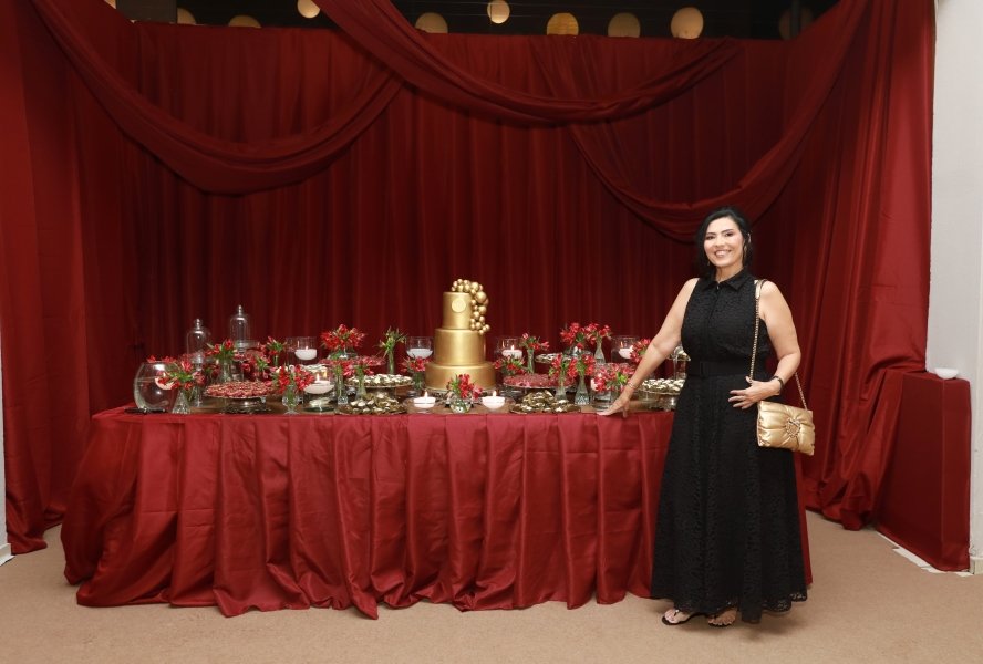VANESSA MELLO COMEMORA ANIVERSÁRIO EM GRANDE ESTILO - Eloisa Mattos