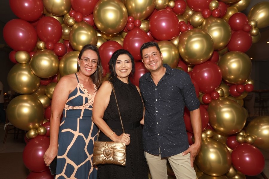 VANESSA MELLO COMEMORA ANIVERSÁRIO EM GRANDE ESTILO - Eloisa Mattos