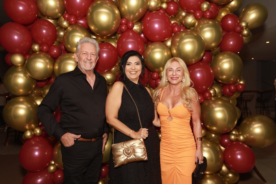 VANESSA MELLO COMEMORA ANIVERSÁRIO EM GRANDE ESTILO - Eloisa Mattos