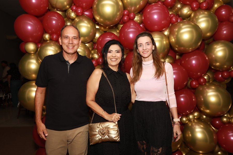VANESSA MELLO COMEMORA ANIVERSÁRIO EM GRANDE ESTILO - Eloisa Mattos