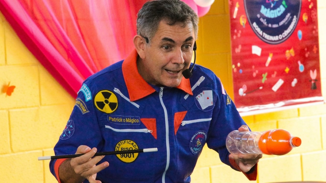 Ciência ou Mágica? Espetáculo de ilusionismo promete encantar a plateia neste sábado, no Centro Cultural Sesi Rio Preto