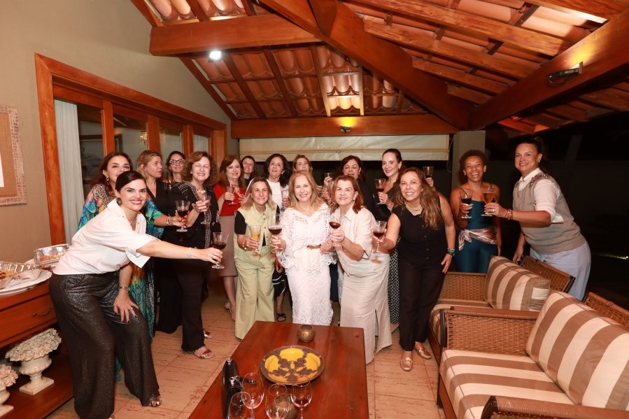 UMA NOITE DE CELEBRAÇÃO PARA TELMA MAIA POLO –  CONFRA. MAGNÓLIAS - Eloisa Mattos