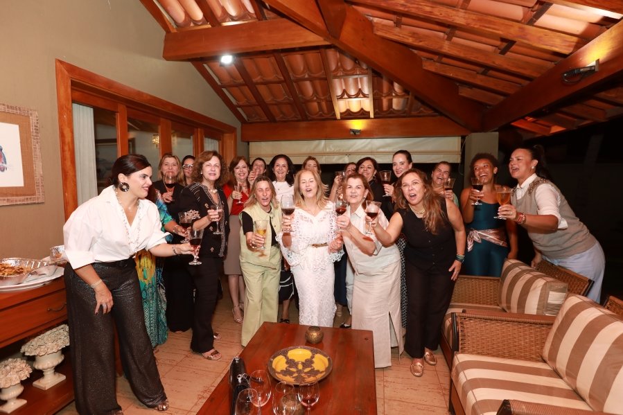 UMA NOITE DE CELEBRAÇÃO PARA TELMA MAIA POLO –  CONFRA. MAGNÓLIAS - Eloisa Mattos