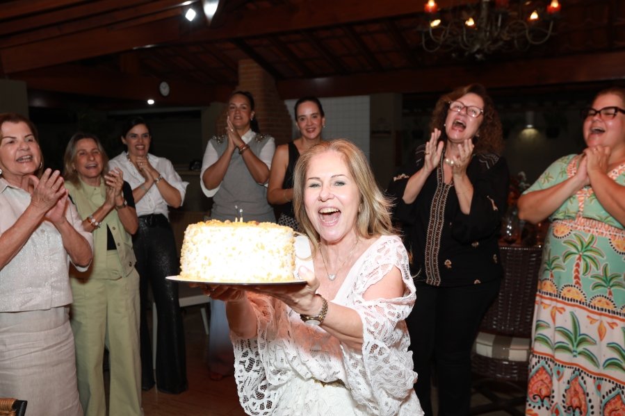 UMA NOITE DE CELEBRAÇÃO PARA TELMA MAIA POLO –  CONFRA. MAGNÓLIAS - Eloisa Mattos