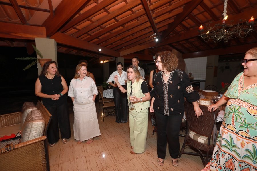 UMA NOITE DE CELEBRAÇÃO PARA TELMA MAIA POLO –  CONFRA. MAGNÓLIAS - Eloisa Mattos