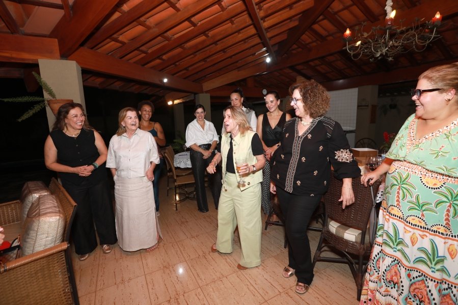 UMA NOITE DE CELEBRAÇÃO PARA TELMA MAIA POLO –  CONFRA. MAGNÓLIAS - Eloisa Mattos