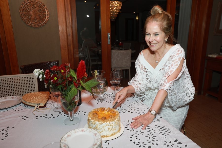 UMA NOITE DE CELEBRAÇÃO PARA TELMA MAIA POLO –  CONFRA. MAGNÓLIAS - Eloisa Mattos