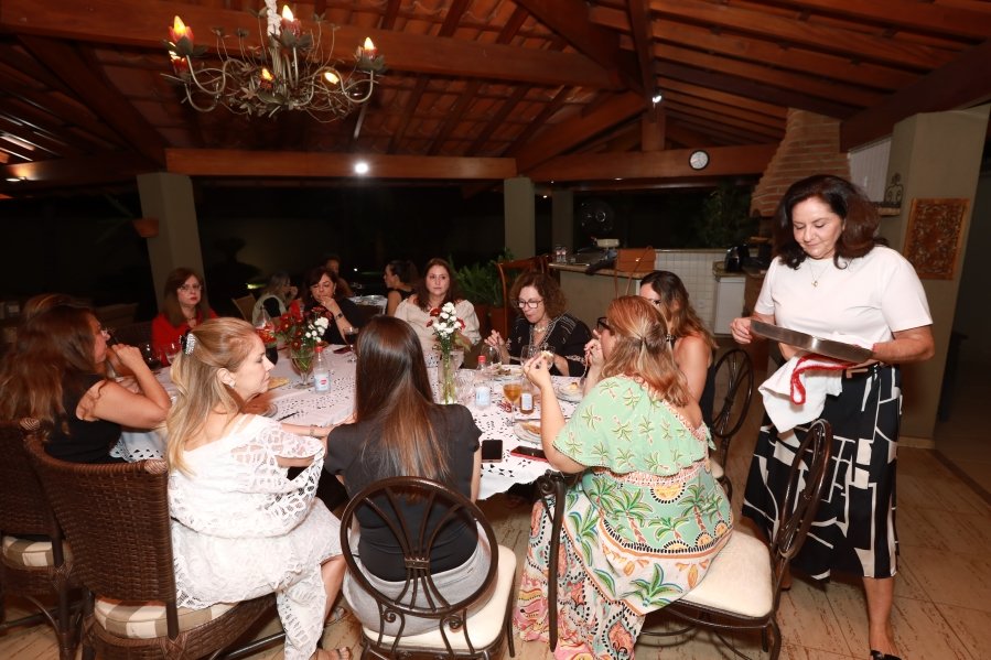 UMA NOITE DE CELEBRAÇÃO PARA TELMA MAIA POLO –  CONFRA. MAGNÓLIAS - Eloisa Mattos