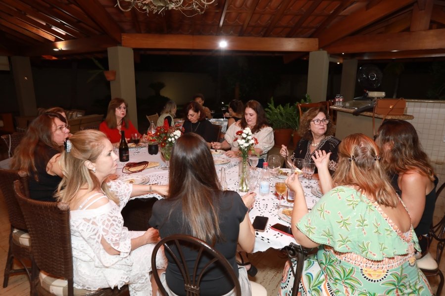 UMA NOITE DE CELEBRAÇÃO PARA TELMA MAIA POLO –  CONFRA. MAGNÓLIAS - Eloisa Mattos