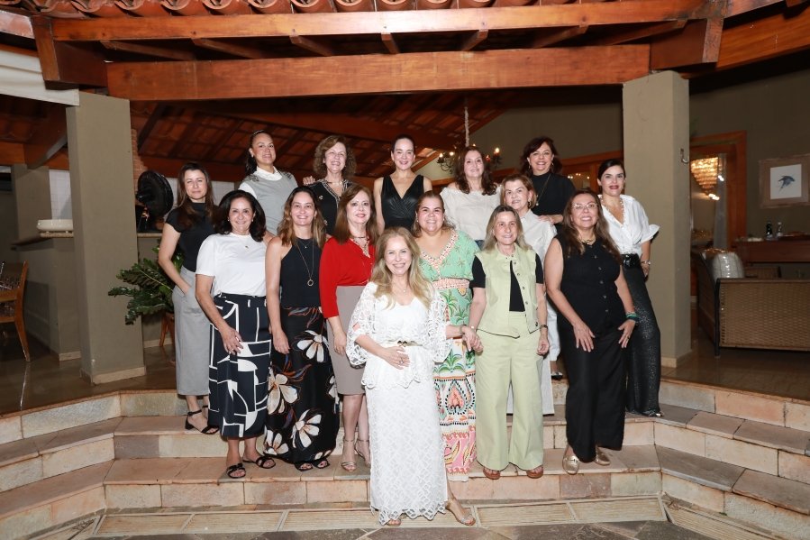 UMA NOITE DE CELEBRAÇÃO PARA TELMA MAIA POLO –  CONFRA. MAGNÓLIAS - Eloisa Mattos