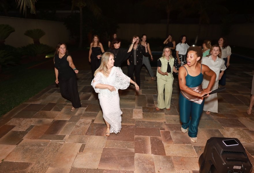 UMA NOITE DE CELEBRAÇÃO PARA TELMA MAIA POLO –  CONFRA. MAGNÓLIAS - Eloisa Mattos